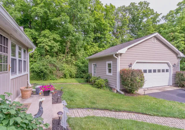 4th image of 542 Blue Mountain Rd, Saugerties, NY 12477 | MLS# 1020358