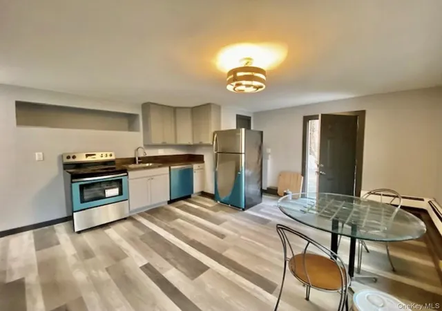 House for sale at 35 Saxon Woods Rd, White Plains, NY 10605 | MLS# 1020363 | Listing updated on 2026-09-15