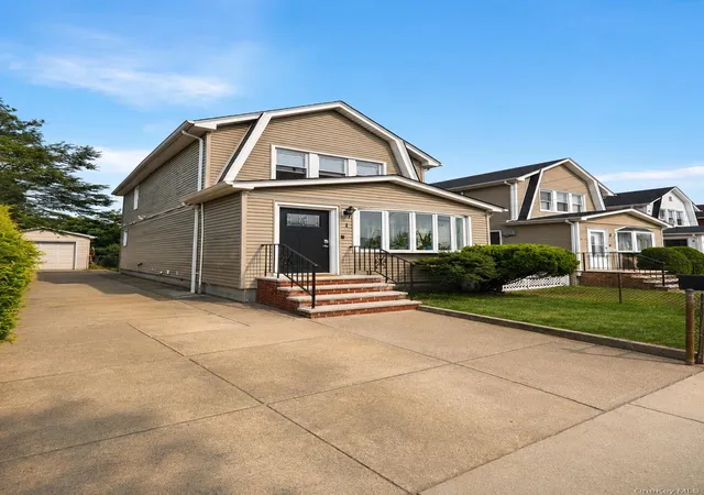 Photo 1 of Single family home for sale at 1 Melrose St, Hempstead, NY 11003 | MLS# 1020370 | Listing updated on 2026-09-05