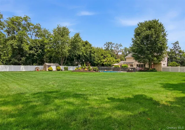 37th image of 84 Meadow Glen Rd, Northport, NY 11768 | MLS# 1020375