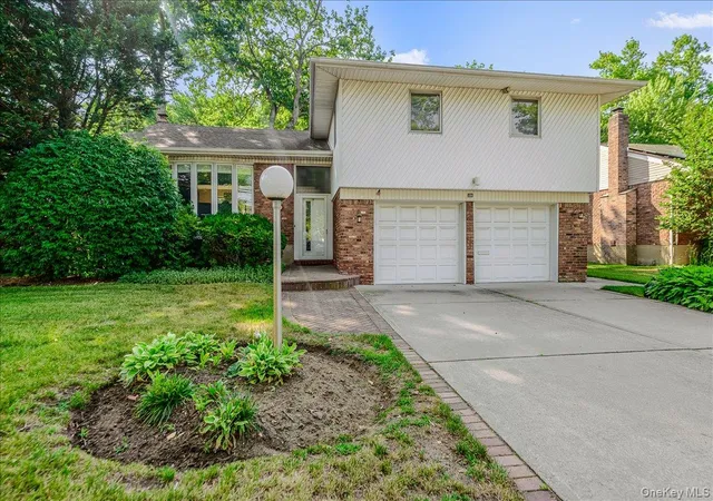 Photo 1 of Single family home for sale at 239 Hungry Harbor Rd, Hempstead, NY 11581 | MLS# 1020382 | Listing updated on 2026-08-30