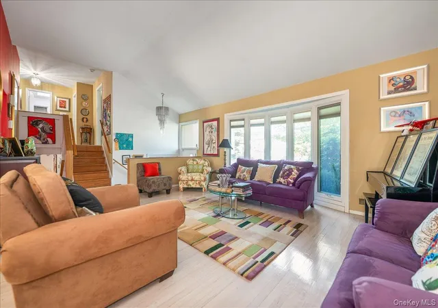 Photo 4 of Single family home for sale at 239 Hungry Harbor Rd, Hempstead, NY 11581 | MLS# 1020382 | Listing updated on 2026-08-30