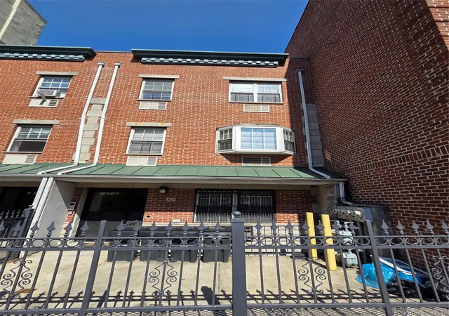 Homes for sale in New York, NY | 2471 B Crotona, New York, NY 10458 | MLS# 1020388