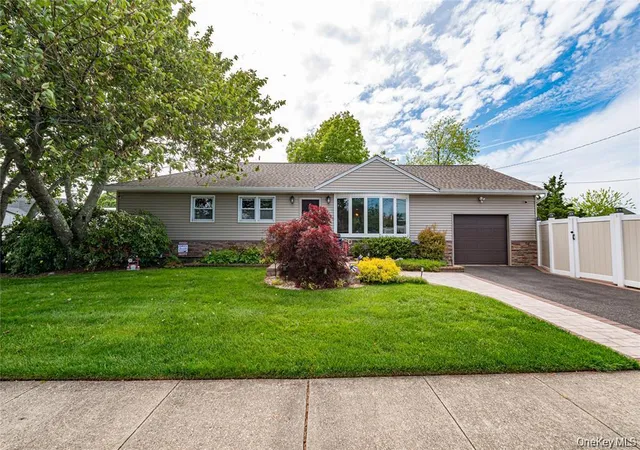 1st image of 19 Buchanan Ave, Babylon, NY 11701 | MLS# 1020417