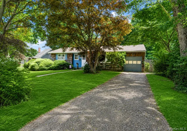2nd image of 376 Moriches Rd, Smithtown, NY 11780 | MLS# 1020426