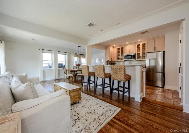 4th image of 30 Buffalo Ave, Long Beach, NY 11561 | MLS# 1020427
