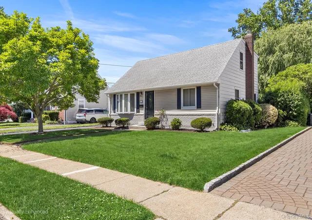 3rd image of 906 Stratford Dr, Hempstead, NY 11554 | MLS# 1020447