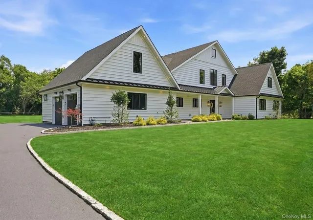3rd image of 7 Fleet Ct, Northport, NY 11768 | MLS# 1020461