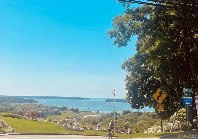 41st image of 7 Fleet Ct, Northport, NY 11768 | MLS# 1020461