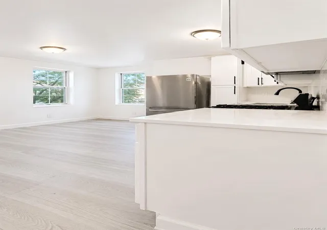 2nd image of 927 Summit Ave, Bronx, NY 10452 | MLS# 1020462