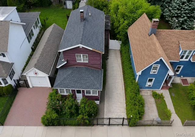 3rd image of 97 Hawkins St, New York, NY 10464 | MLS# 1020478