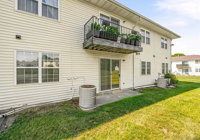 2nd image of 276 Temple Hl Rd, New Windsor, NY 12553