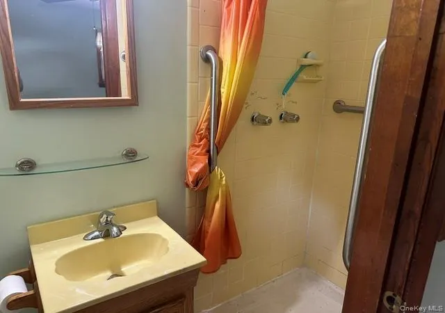 12th image of 22 Faith Dr, Southampton, NY 11946 | MLS# 1020483