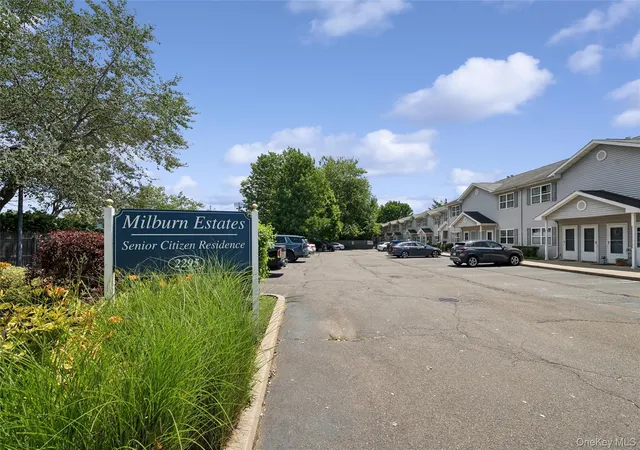 2nd image of 2295 Milburn Ave #11, Hempstead, NY 11510 | MLS# 1020496