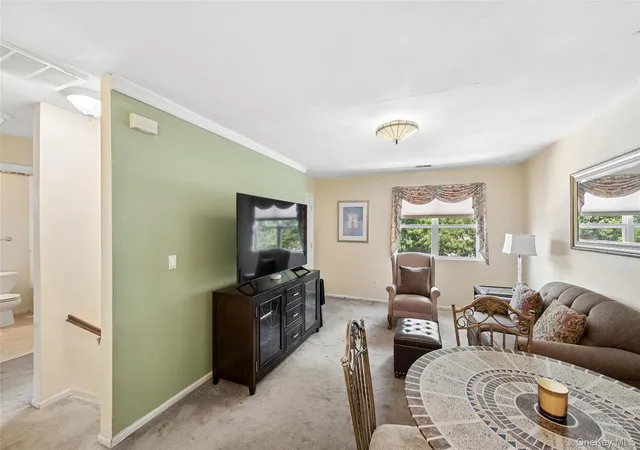 4th image of 2295 Milburn Ave #11, Hempstead, NY 11510 | MLS# 1020496