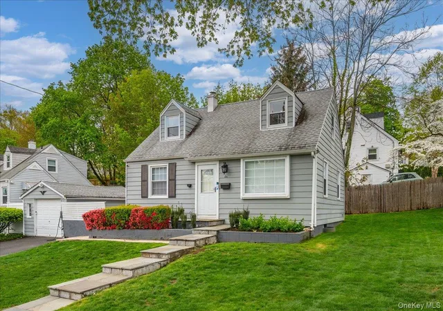 2nd image of 6 Cantitoe Rd, Yonkers, NY 10710 | MLS# 1020498