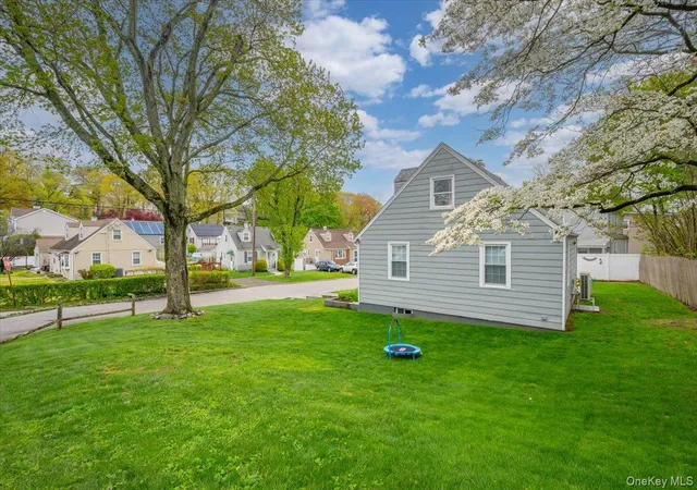 4th image of 6 Cantitoe Rd, Yonkers, NY 10710 | MLS# 1020498