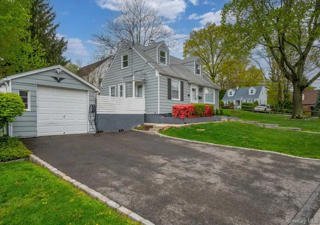 5th image of 6 Cantitoe Rd, Yonkers, NY 10710 | MLS# 1020498