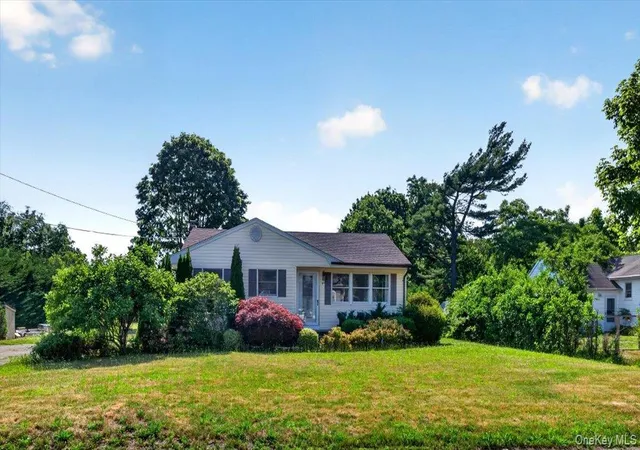 Photo 3 of Single family home for sale at 66 Fuoco Rd, Brookhaven, NY 11713 | MLS# 1020509 | Listing updated on 2026-09-20