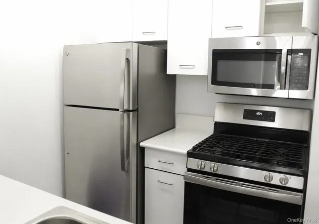 Homes for sale in White Plains, NY | 4 Martine Ave #611, White Plains, NY 10606 | MLS# 1020510