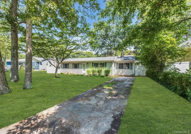 3rd image of 11 Wood Ave, Shirley, NY 11967 | MLS# 1020517