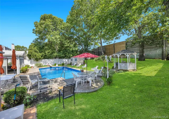 5th image of 99 Schneider Ln, Hauppauge, NY 11788 | MLS# 1020525