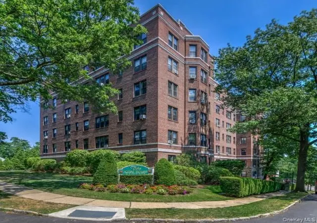 1st image of 11 Alden Rd #6N, Mamaroneck, NY 10538 | MLS# 1020544