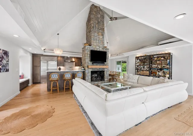 4th image of 12 Ogden Ln, Southampton, NY 11959 | MLS# 1020549