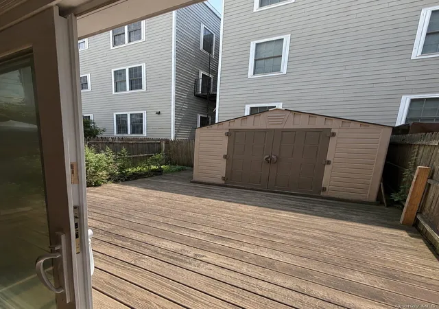 Homes for sale in Hempstead, NY | 920 Broadway #16, Hempstead, NY 11598 | MLS# 1020550
