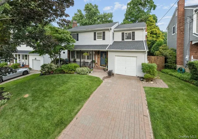 4th image of 3 Stimson Pl, Huntington, NY 11743 | MLS# 1020552