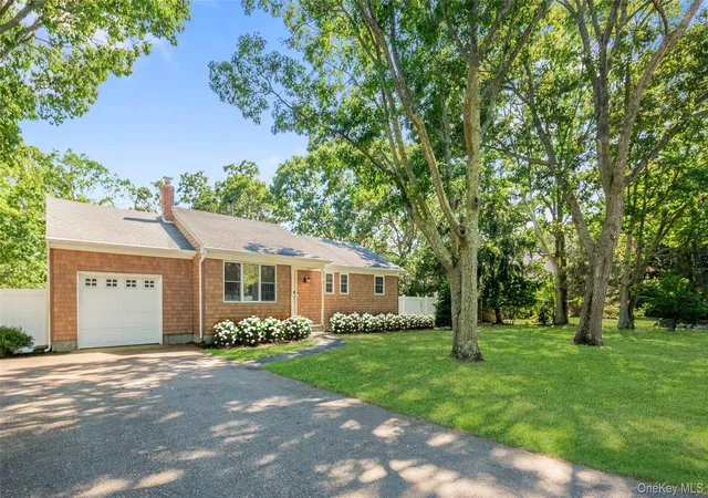 12th image of 18 Lovell Rd, Southampton, NY 11946 | MLS# 1020568