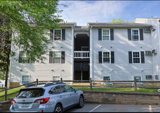 1st image of 10 Lexington Hl, Monroe, NY 10926 | MLS# 1020581