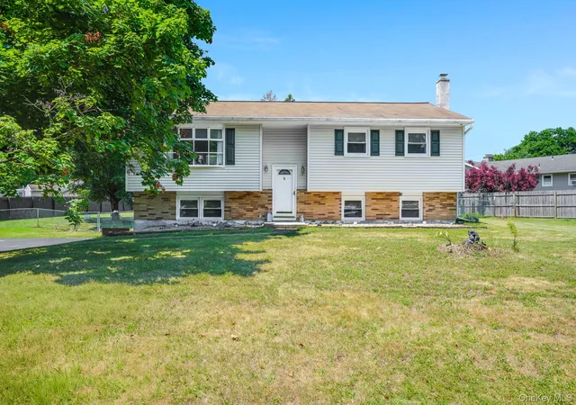 Homes for sale in Hyde Park, NY | 12 Golden Wy, Hyde Park, NY 12580 | MLS# 1020591