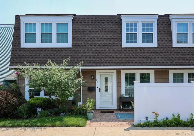 1st image of 107 Whalers Cvs, Babylon, NY 11702 | MLS# 1020593