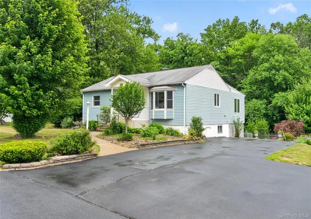 Homes for sale in Middletown, NY | 44 Orchard Hl, Middletown, NY 10941 | MLS# 1020594