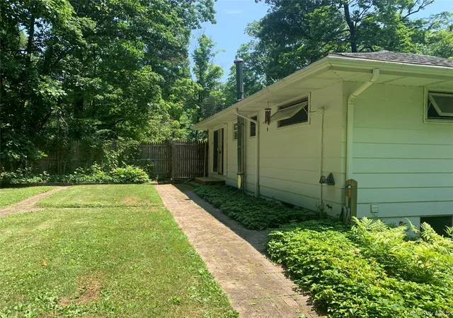 3rd image of 9 Dogwood Hill Rd, Wappingers Falls, NY 12590 | MLS# 1020595