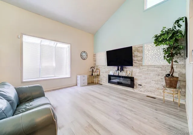 Photo 4 of Single family home for sale at 6 Racine Ct, Monticello, NY 12701 | MLS# 1020601 | Listing updated on 2026-08-11