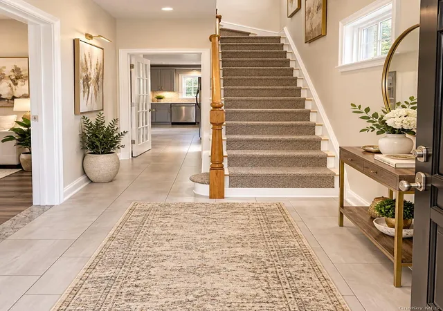 Photo 3 of Single family home for sale at 13 Knoll Pl, Glen Cove, NY 11542 | MLS# 1020604 | Listing updated on 2026-10-07