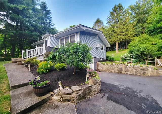 4th image of 42 Old St Rte 208, Montgomery, NY 12549 | MLS# 1020618