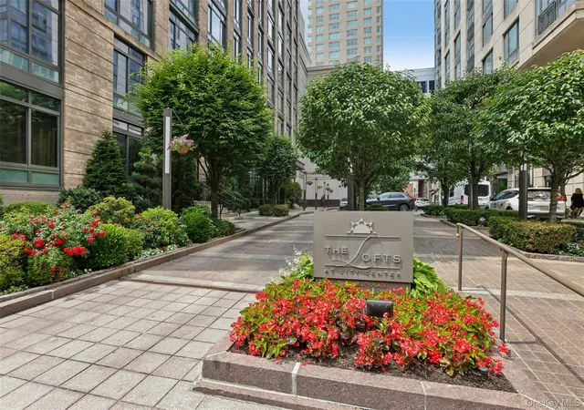 Homes for sale in White Plains, NY | 25 City Pl #6C, White Plains, NY 10601 | MLS# 1020622