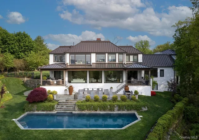 Photo 3 of Mansion for sale at 4 Riverview Ct, Irvington, NY 10533 | MLS# 1020629 | Listing updated on 2026-10-02