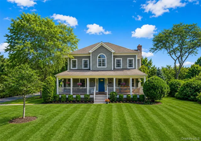 Photo 1 of Single family home for sale at 4 Griffen Dr, Larchmont, NY 10538 | MLS# 1020631 | Listing updated on 2026-09-26
