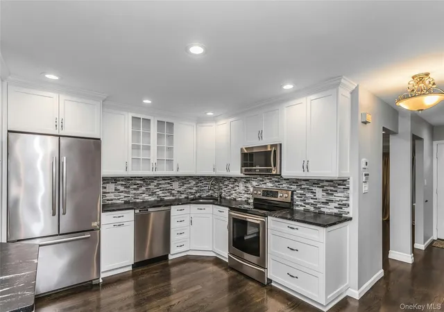 Homes for sale in Oyster Bay, NY | 104 W Woodlake Dr, Oyster Bay, NY 11797 | MLS# 1020633