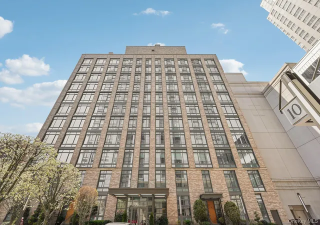 Homes for sale in White Plains, NY | 25 City Pl #4B, White Plains, NY 10601 | MLS# 1020634