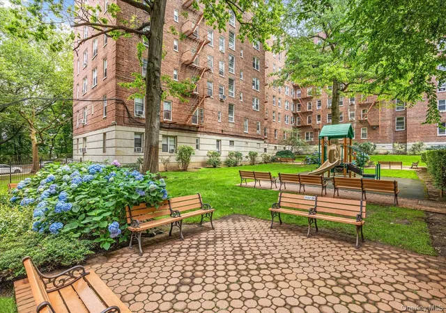 2nd image of 72-61 113th Forest Hls St, Forest Hills, NY 11375