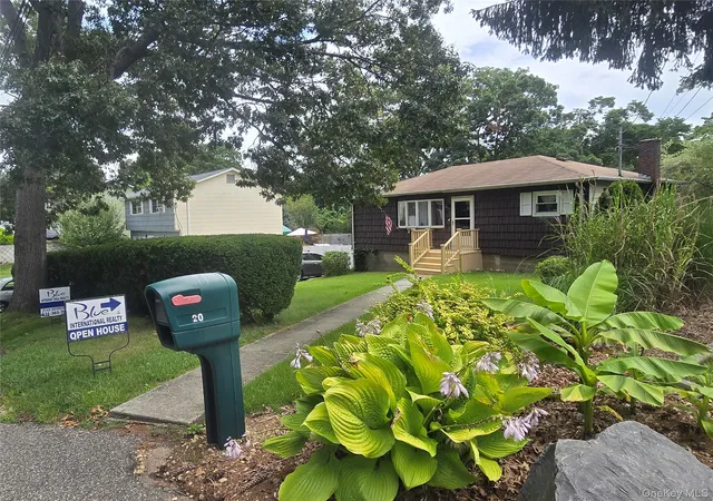Photo 1 of Single family home for sale at 20 Birch Ave, Brookhaven, NY 11738 | MLS# 1020644 | Listing updated on 2026-09-06