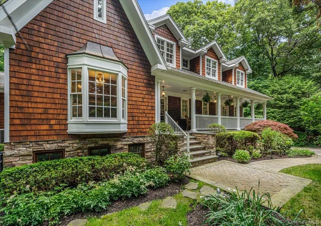 Homes for sale in Oyster Bay, NY | 39 Cherry Ln, Oyster Bay, NY 11791 | MLS# 1020663