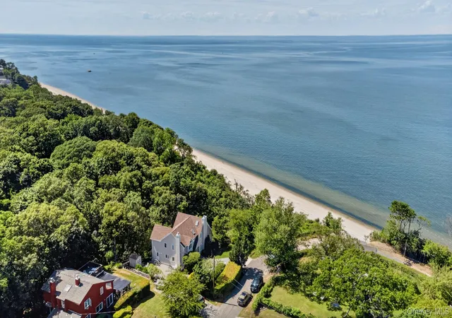 37th image of 103 Soundview Dr, Rocky Point, NY 11778 | MLS# 1020664