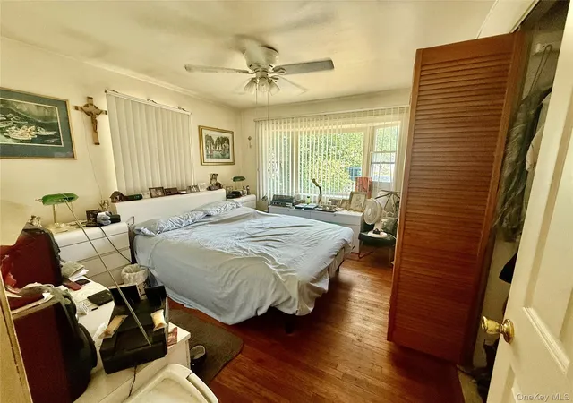 5th image of 70 Brushwood Dr, Shirley, NY 11967 | MLS# 1020668