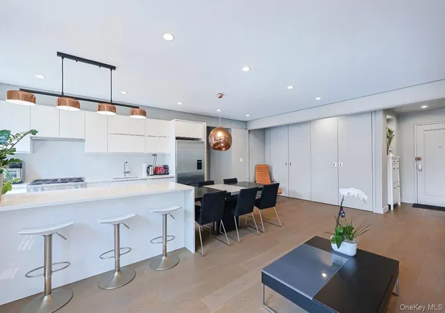 4th image of 83-85 116Th St, New York, NY 11418